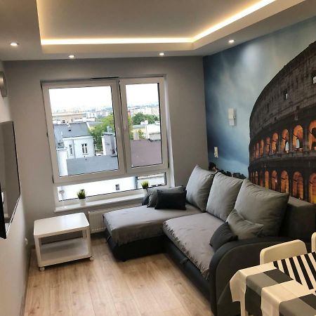 Klimatyzowany Apartament Roma Z Garazem Podziemnym Kielce Luaran gambar