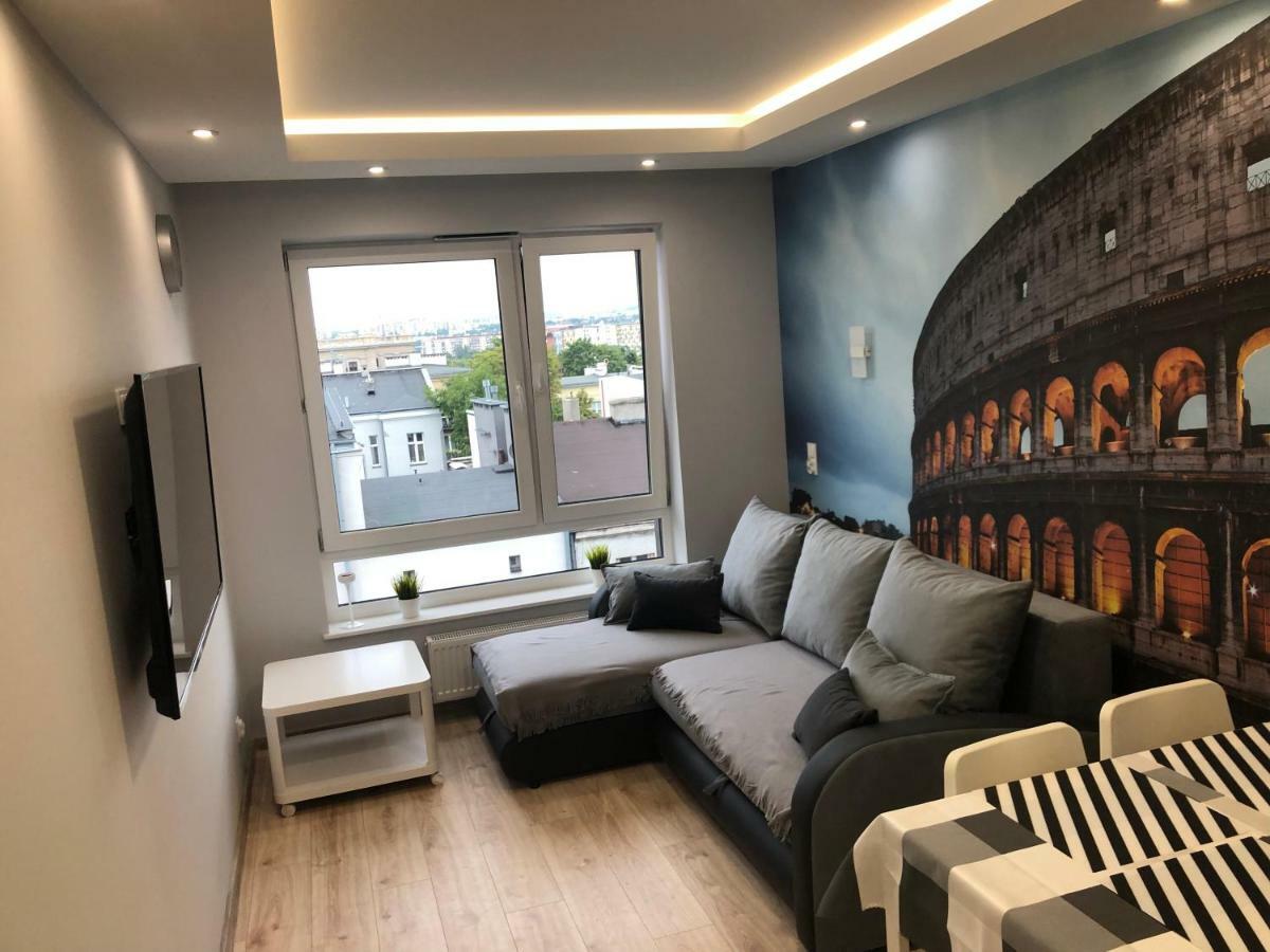 Klimatyzowany Apartament Roma Z Garazem Podziemnym Kielce Luaran gambar