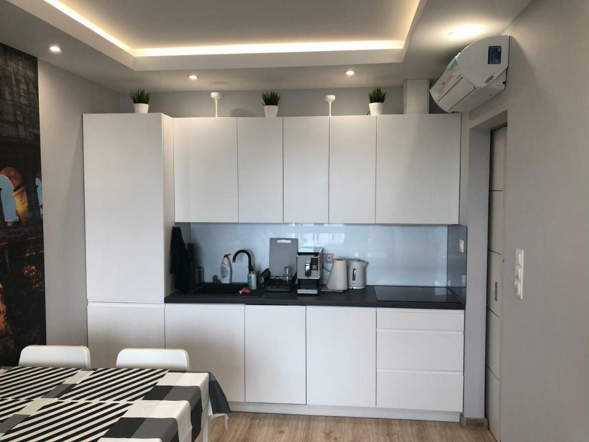 Klimatyzowany Apartament Roma Z Garazem Podziemnym Kielce Luaran gambar