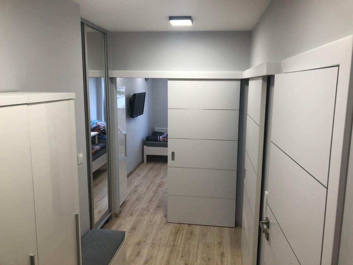 Klimatyzowany Apartament Roma Z Garazem Podziemnym Kielce Luaran gambar
