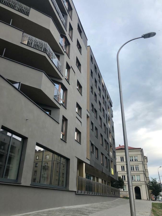 Klimatyzowany Apartament Roma Z Garazem Podziemnym Kielce Luaran gambar