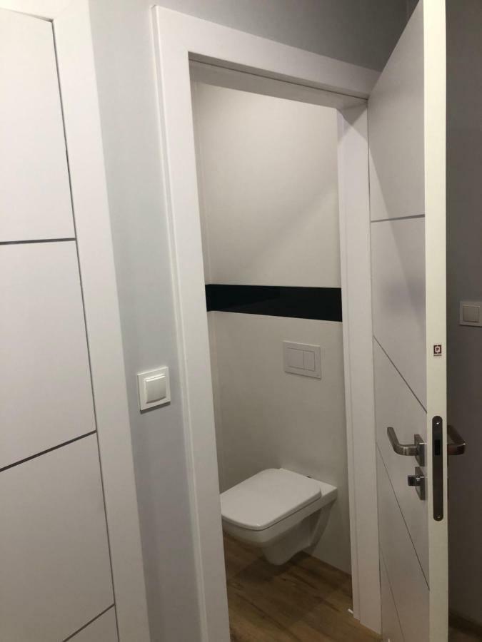 Klimatyzowany Apartament Roma Z Garazem Podziemnym Kielce Luaran gambar