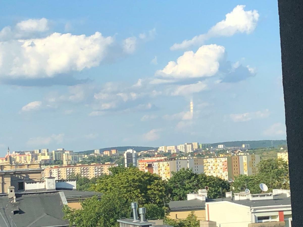 Klimatyzowany Apartament Roma Z Garazem Podziemnym Kielce Luaran gambar